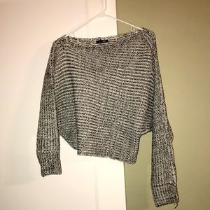 ‼️ADORABLE off the should sweater‼️